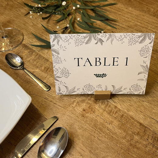 Nom de table de la collection florale Viti Levu